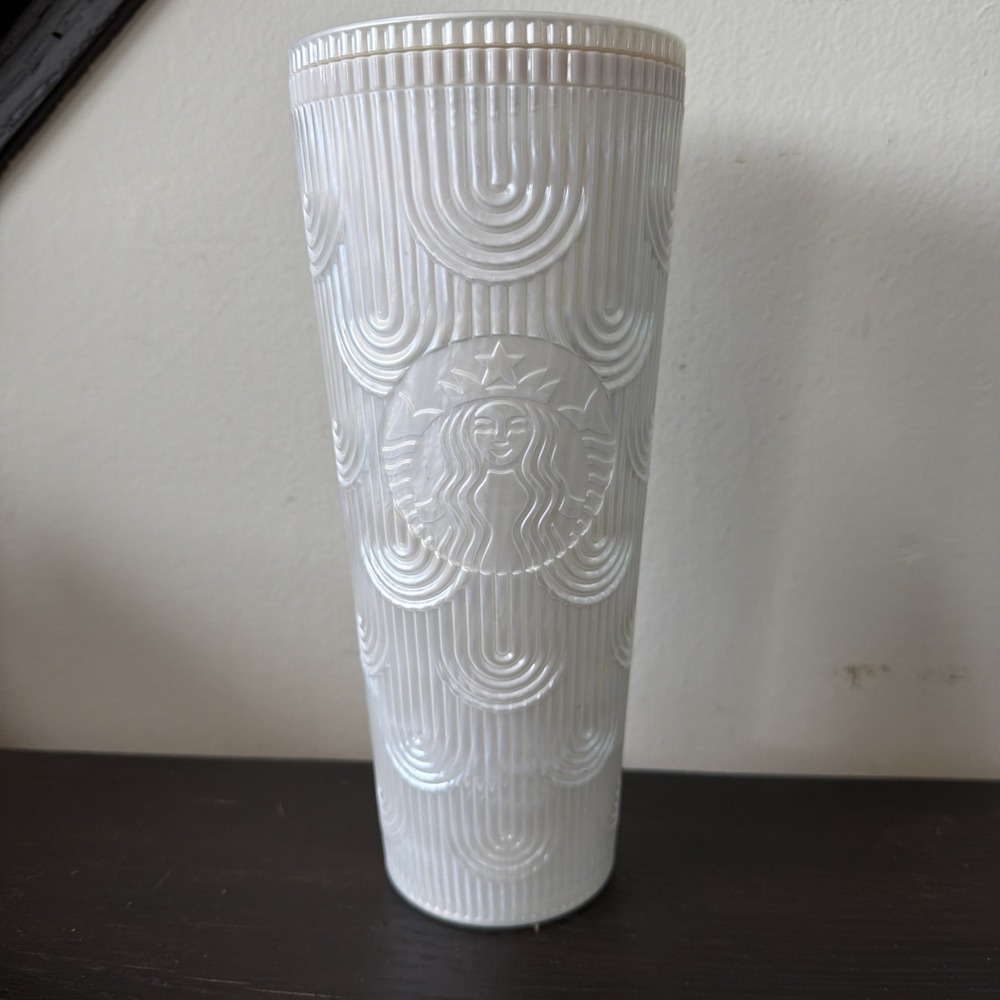 Starbucks 24oz‎ Pearl White Mermaid Cold Cup Tumbler Siren Shell 2023 No Straw